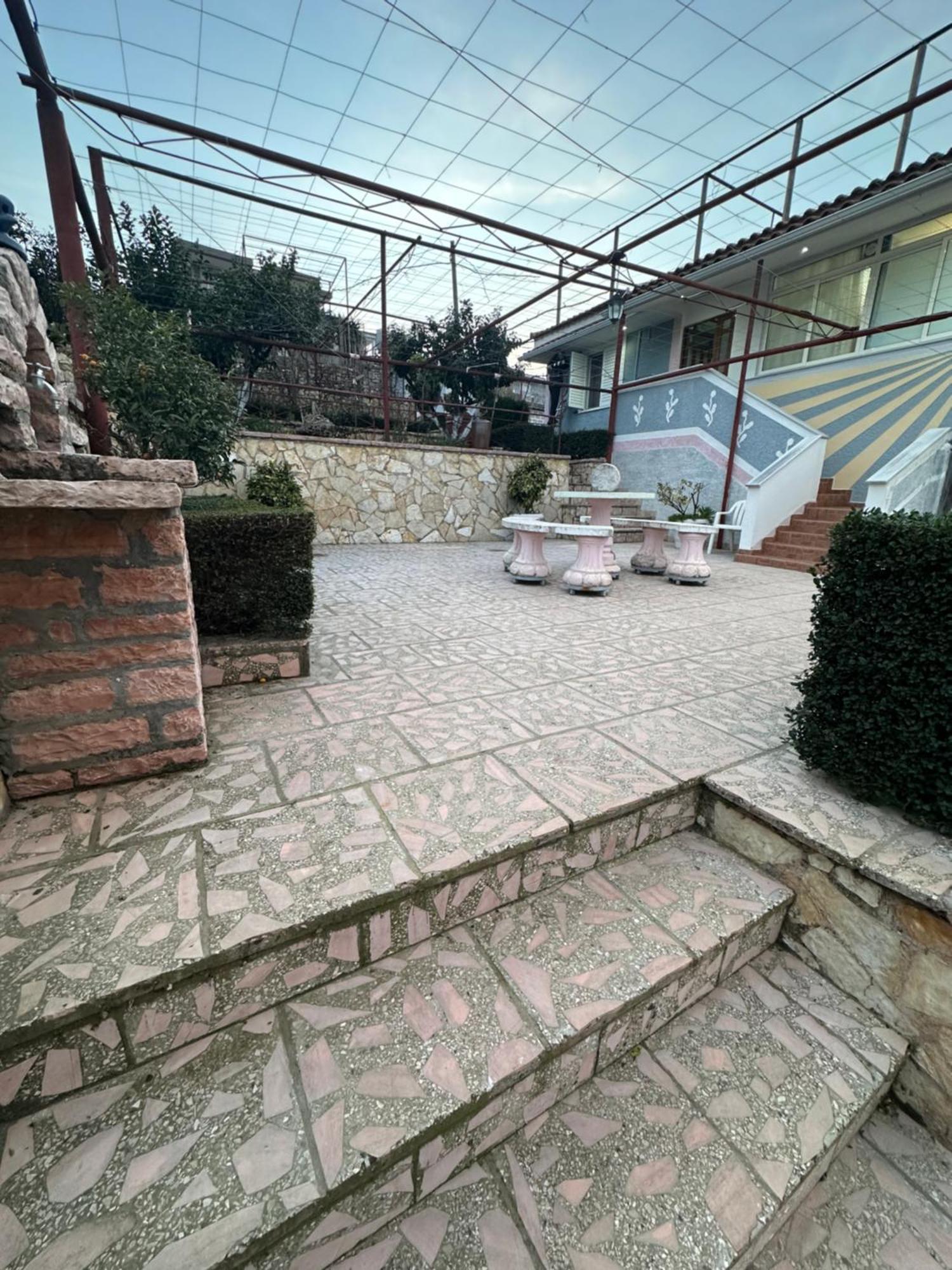 Villa Kevin'S Sarandë Esterno foto