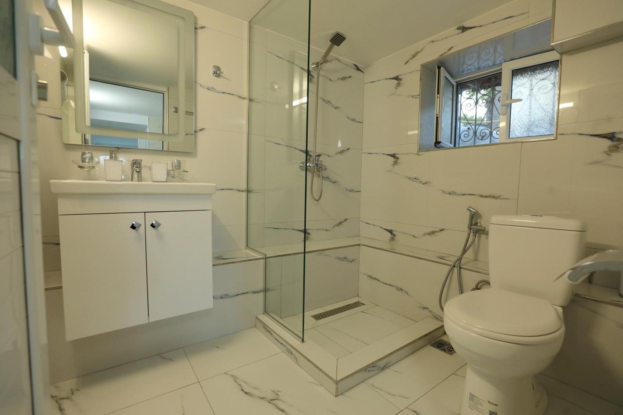 Villa Kevin'S Sarandë Esterno foto
