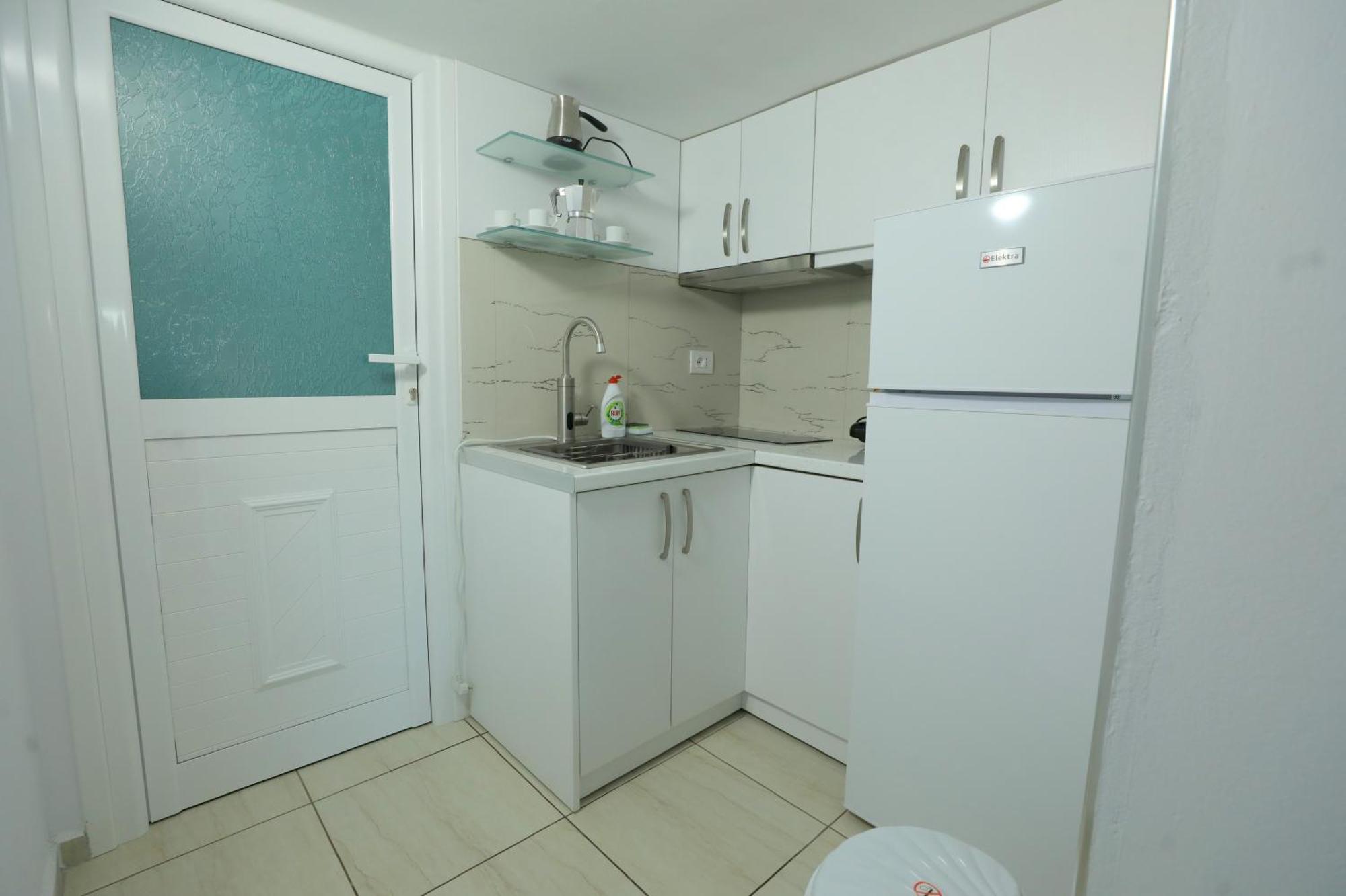 Villa Kevin'S Sarandë Esterno foto
