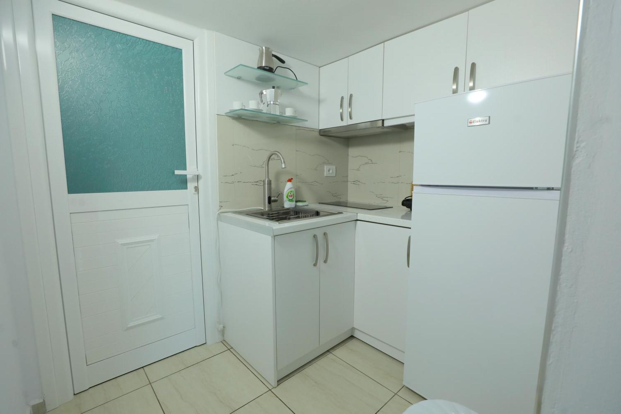 Villa Kevin'S Sarandë Esterno foto