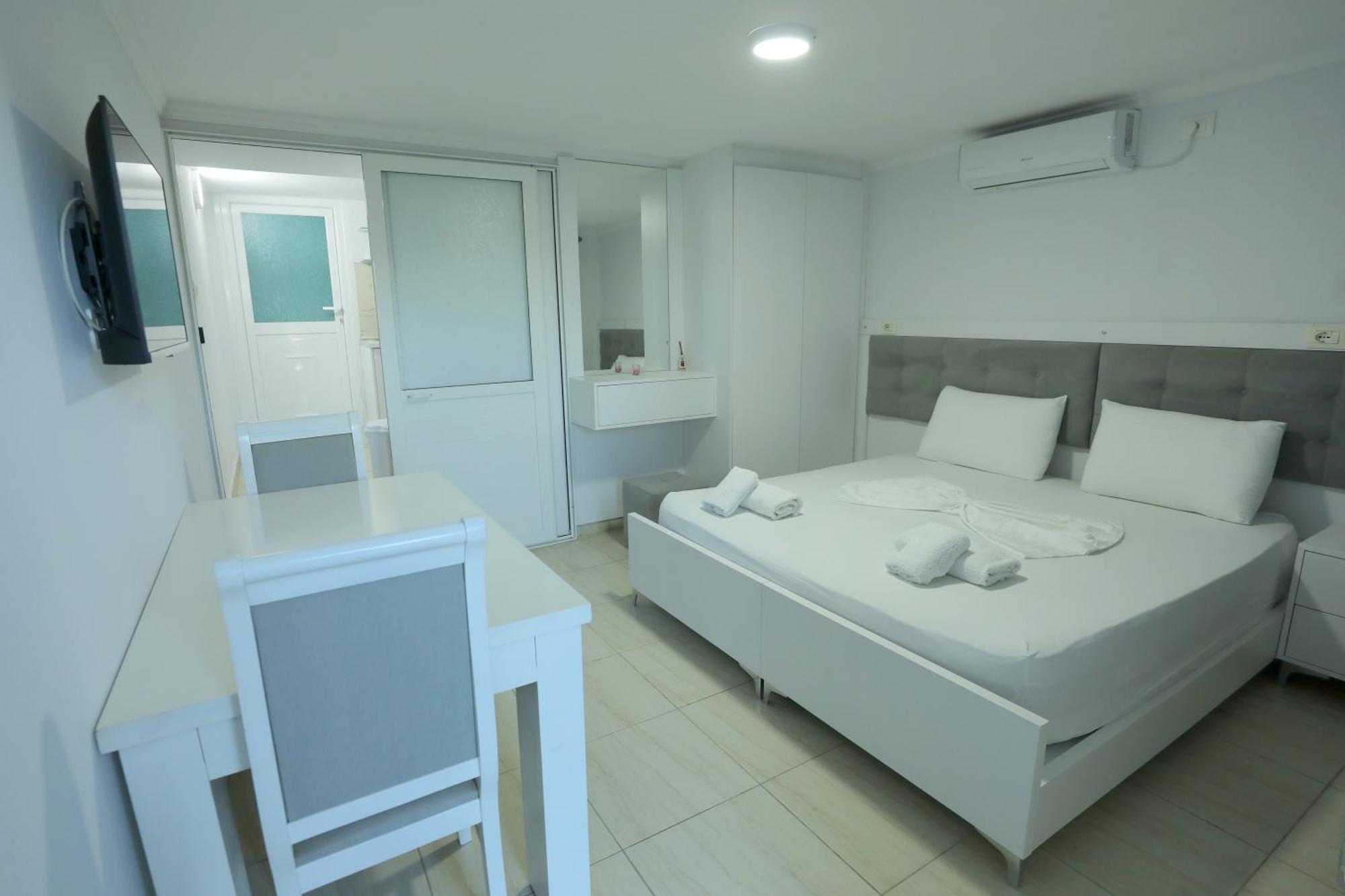 Villa Kevin'S Sarandë Esterno foto